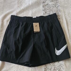 Nike Women's Loose Fit High Rise Black Athletic Shorts - XL